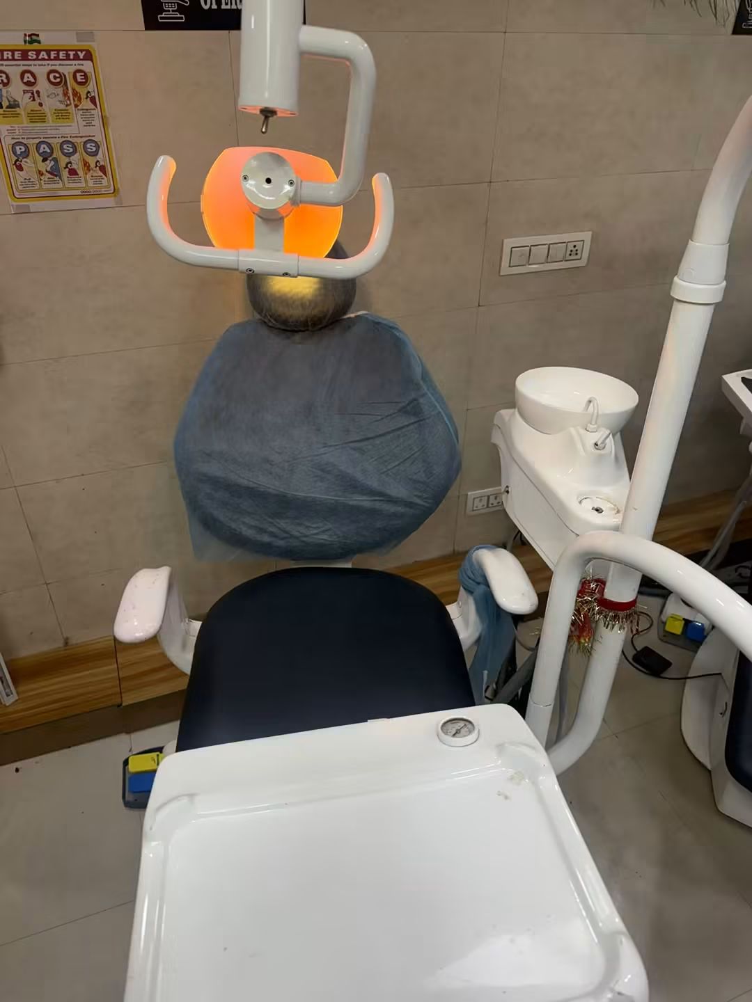 Dental chair for sale — 2–3 years old, well maintained (West Delhi)