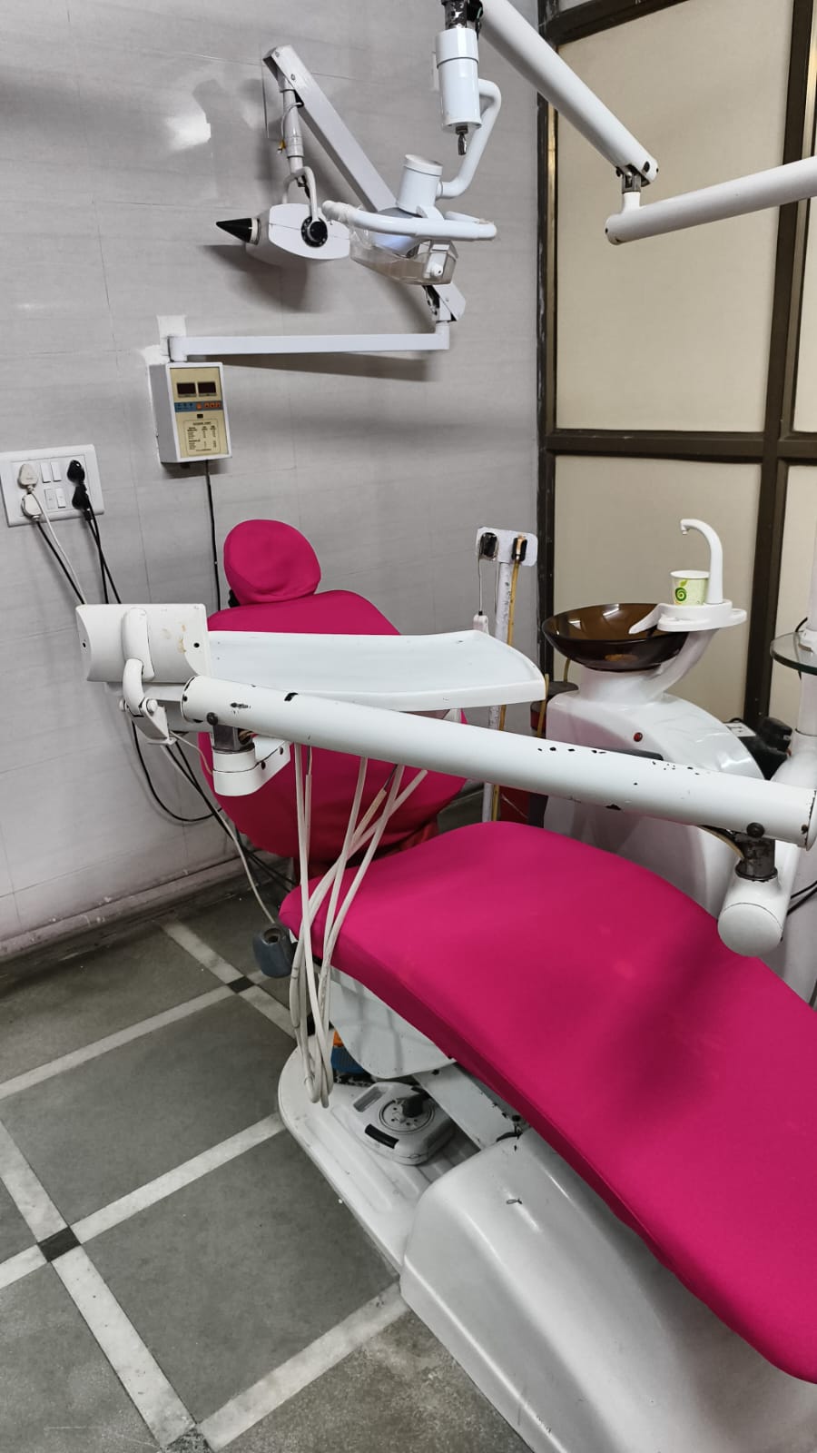 Dental clinic setup — for SALE or RENT — chair, compressor, suction, X-ray, autoclave & scaler (Lokmanya Nagar, Thane)