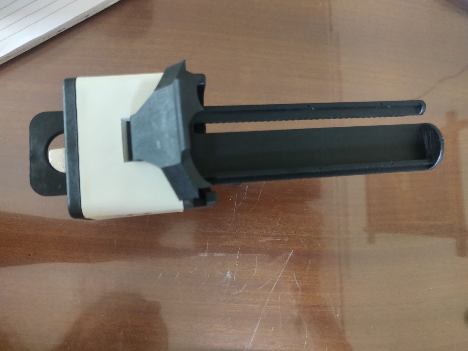 Gun dispenser 4: 1